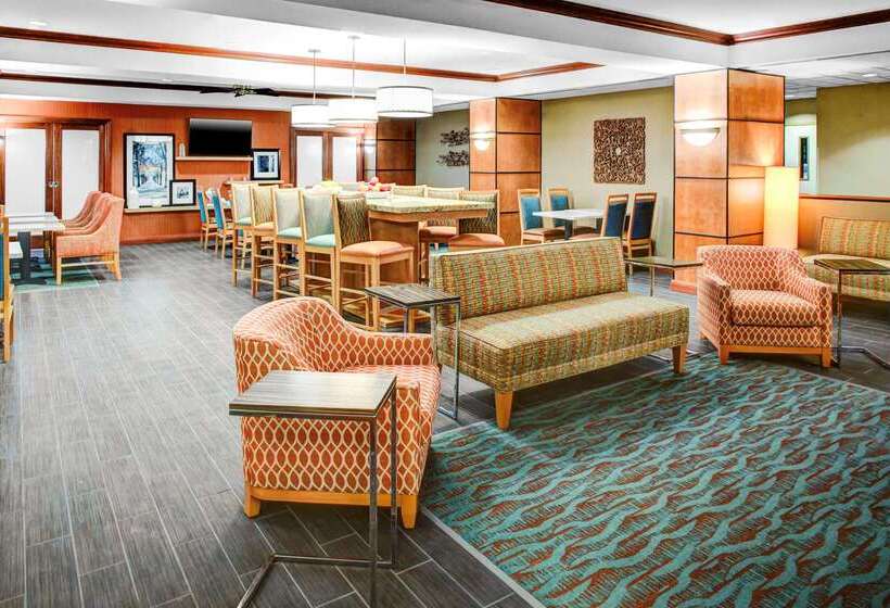 בית מלון כפרי Hampton Inn Coldwater