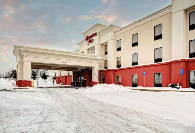 Отель Hampton Inn Coldwater