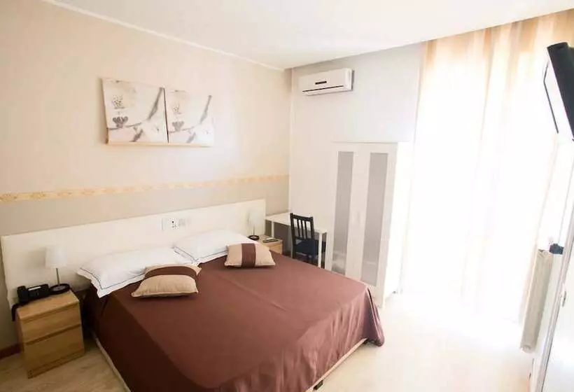 Hotelli Indipendenza