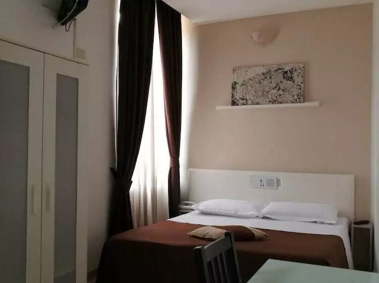 Hotelli Indipendenza