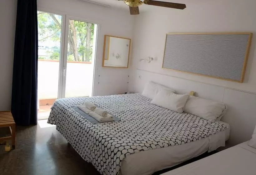 酒店 La Caleta De Tamariu