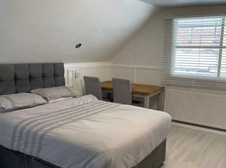 Hotel The New George