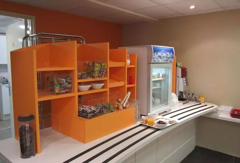 هتل Premiere Classe Pau Est Bizanos