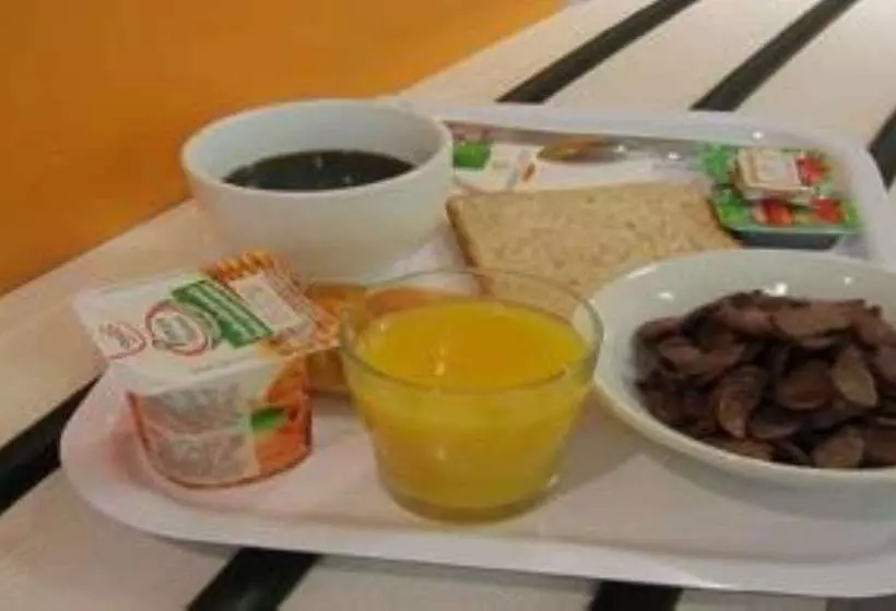 هتل Premiere Classe Pau Est Bizanos