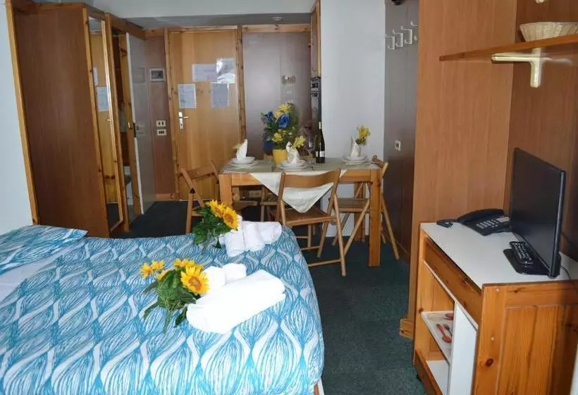 ホテル Residence Il Vigo Di Marilleva