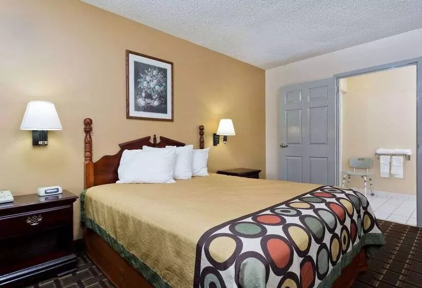 Отель Super 8 By Wyndham Franklin Hwy 31