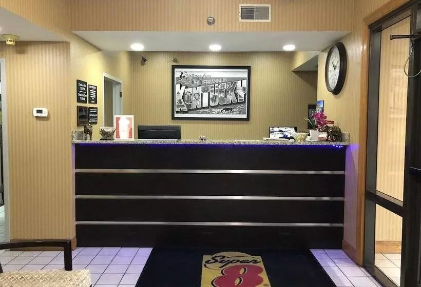 Отель Super 8 By Wyndham Franklin Hwy 31