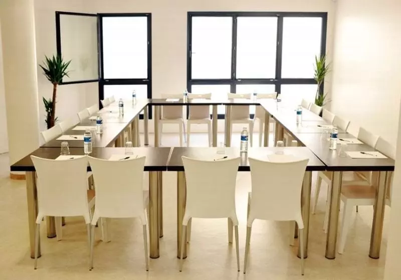 Park Suites Confort Les Ulis