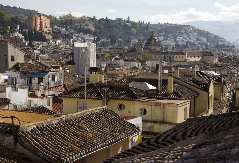 پانسیون Nest Style Granada