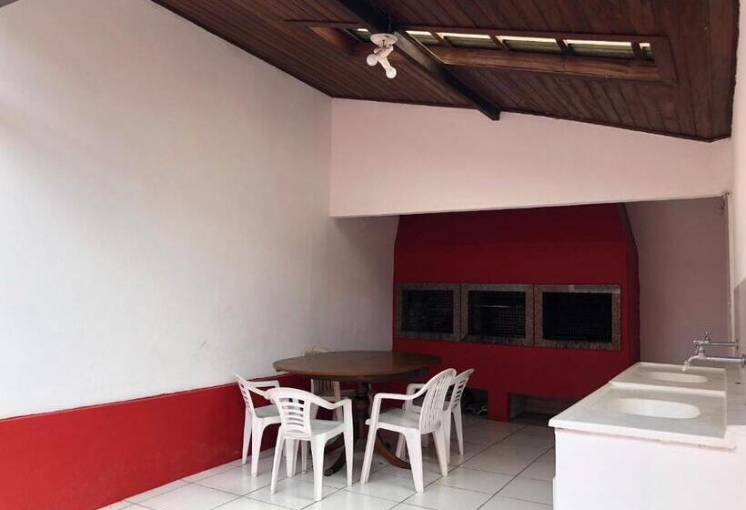 پانسیون Pousada Residencial Família Dragone