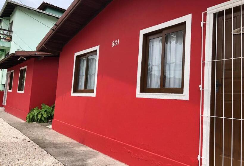 پانسیون Pousada Residencial Família Dragone