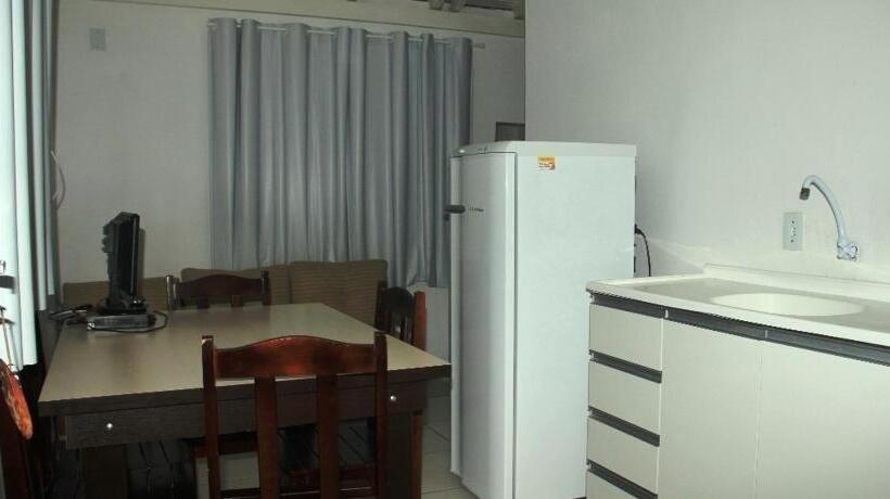 پانسیون Pousada Residencial Família Dragone