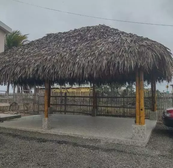 Majatalo Hostal Cabañas Vistamar