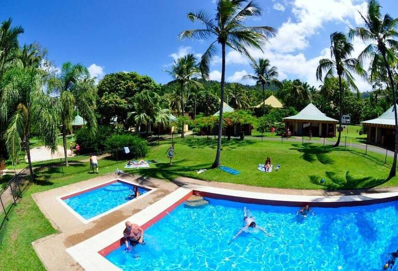 فندق صغير Nomads Airlie Beach