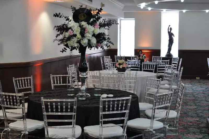 ホテル Arroyo de la Plata