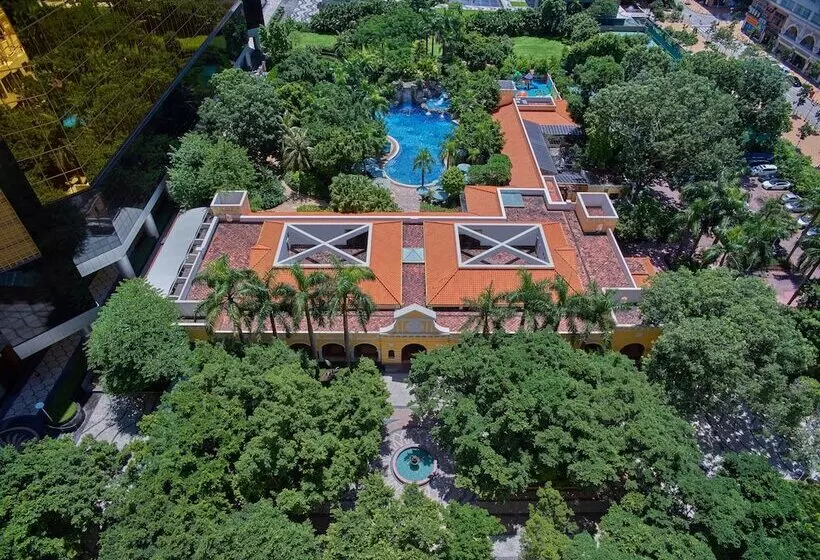 Отель Artyzen Grand Lapa Macau