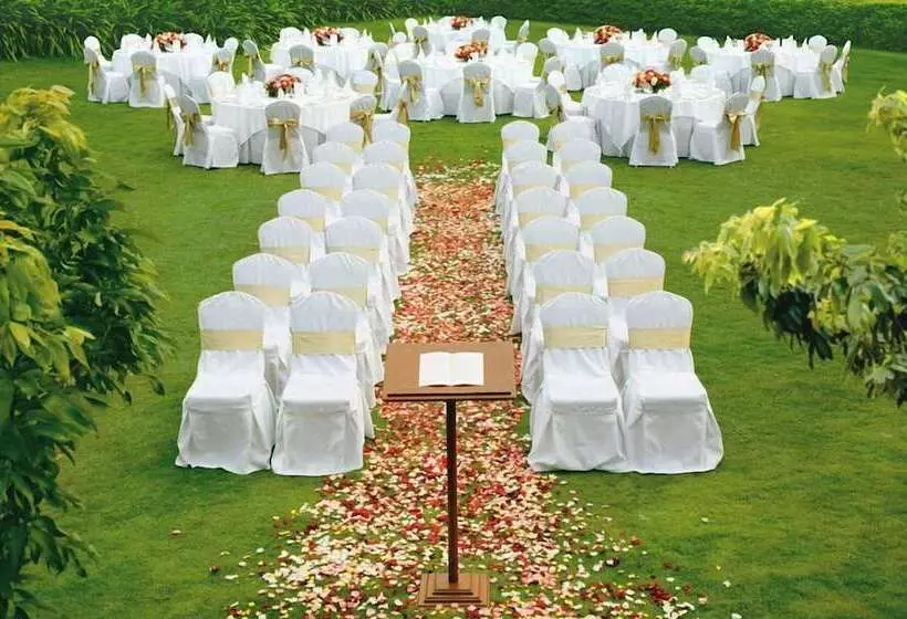 Отель Artyzen Grand Lapa Macau