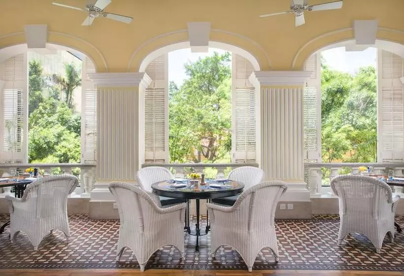 Отель Artyzen Grand Lapa Macau