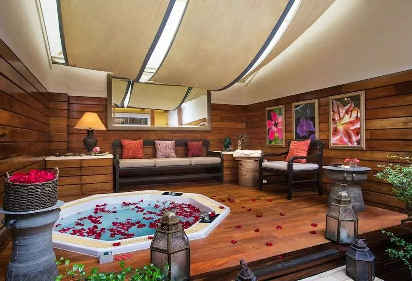 Отель Artyzen Grand Lapa Macau