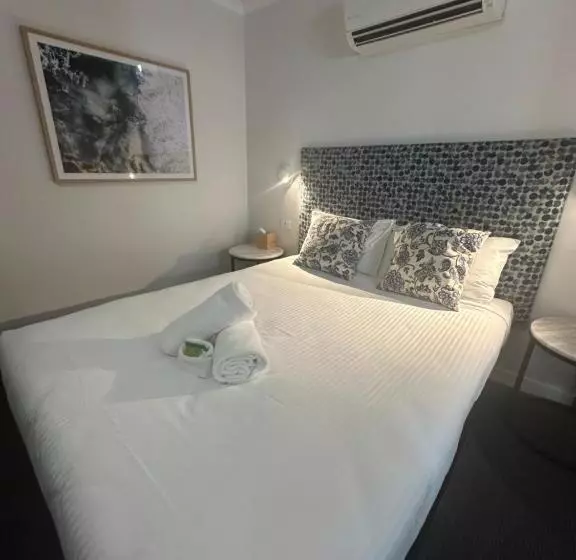 酒店 Batemans Bay Lodge