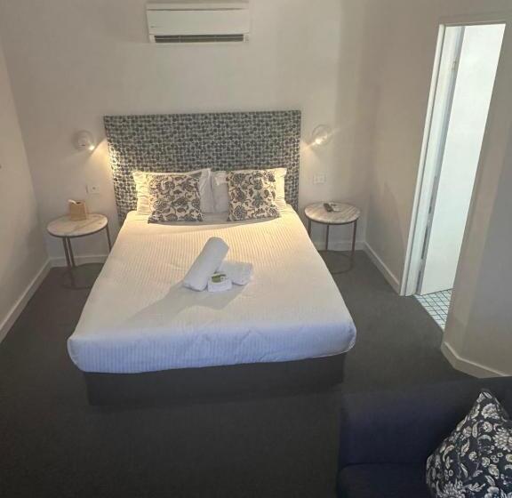 فندق Batemans Bay Lodge