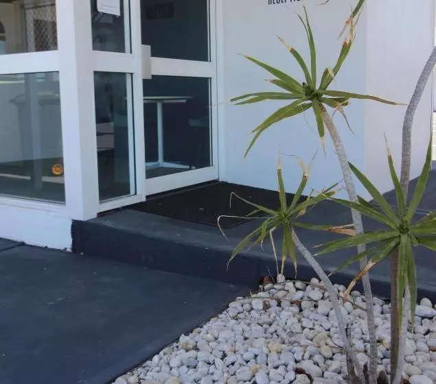 酒店 Batemans Bay Lodge