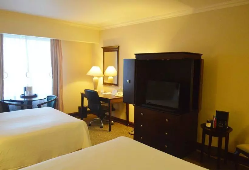 酒店 Best Western Plus Nuevo Laredo Inn & Suites