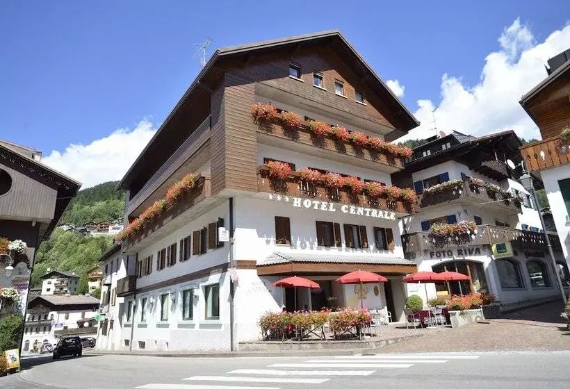 בית מלון כפרי Centrale