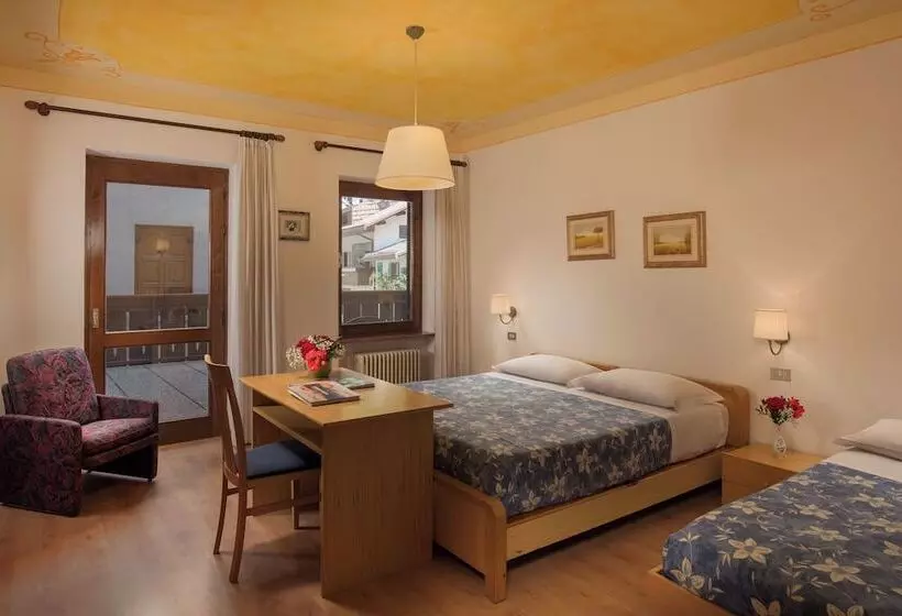 בית מלון כפרי Centrale