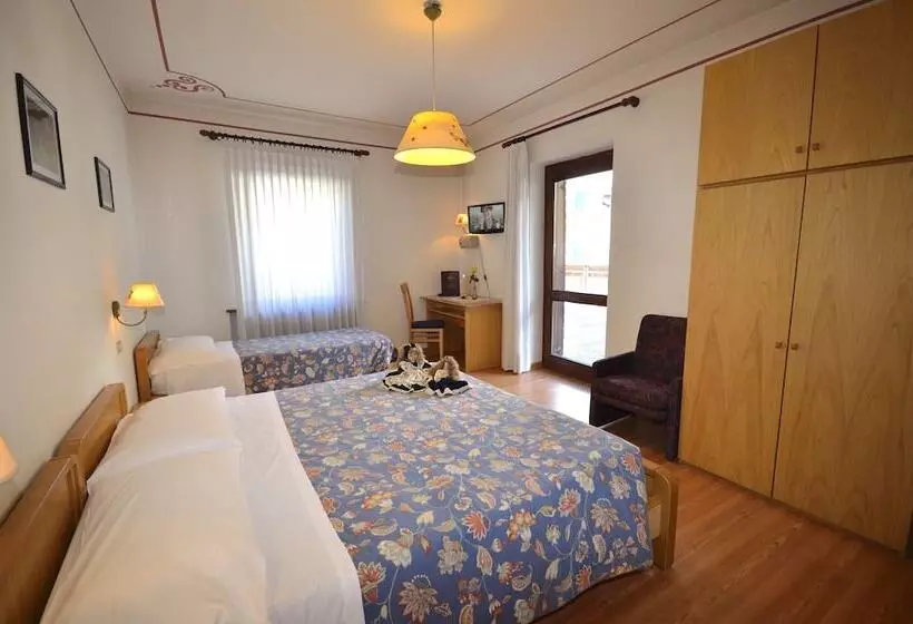 בית מלון כפרי Centrale