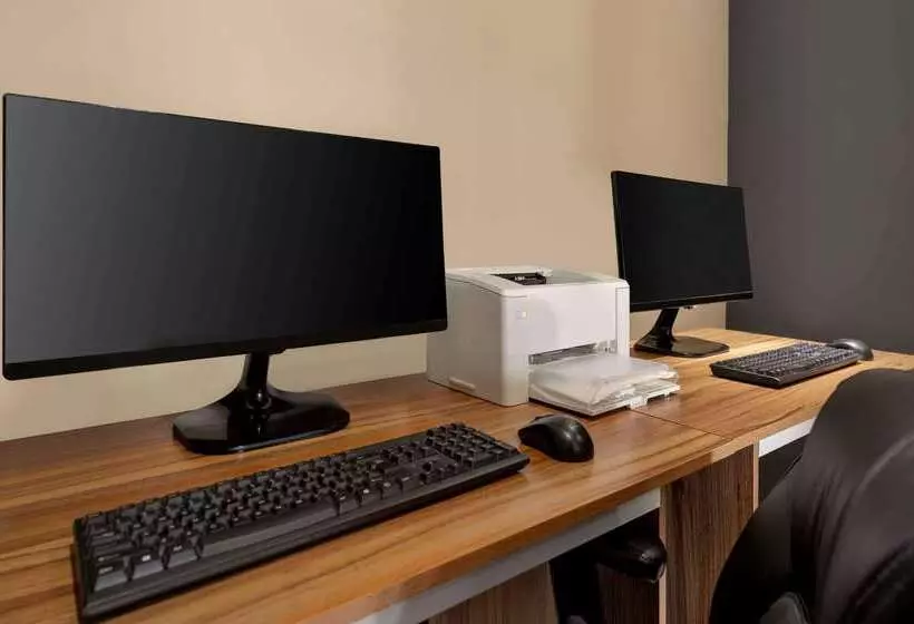 Hotel Days Inn By Wyndham Fredericton