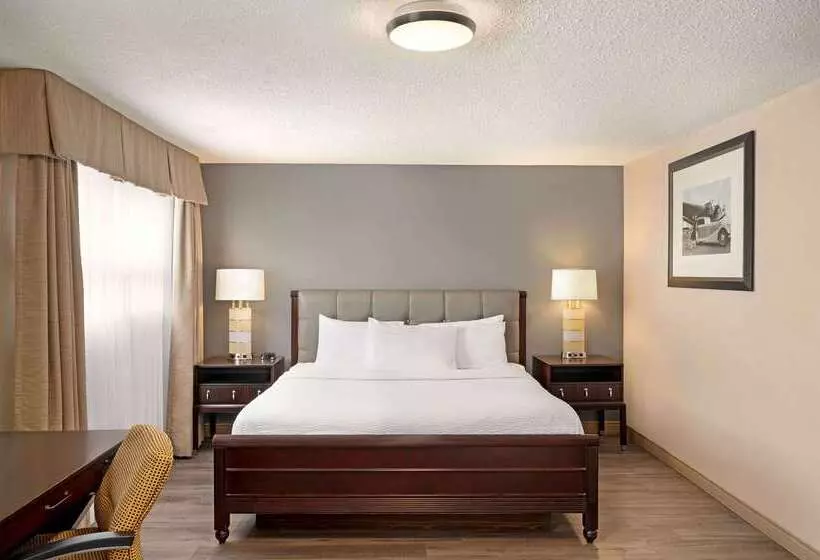Hotel Days Inn By Wyndham Fredericton