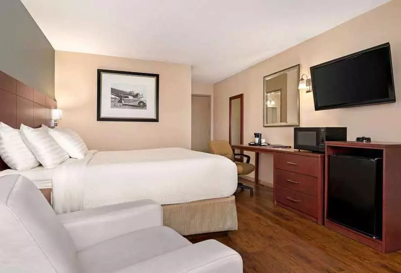 Hotel Days Inn By Wyndham Fredericton