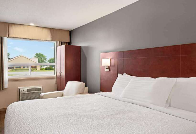 هتل Days Inn By Wyndham Fredericton