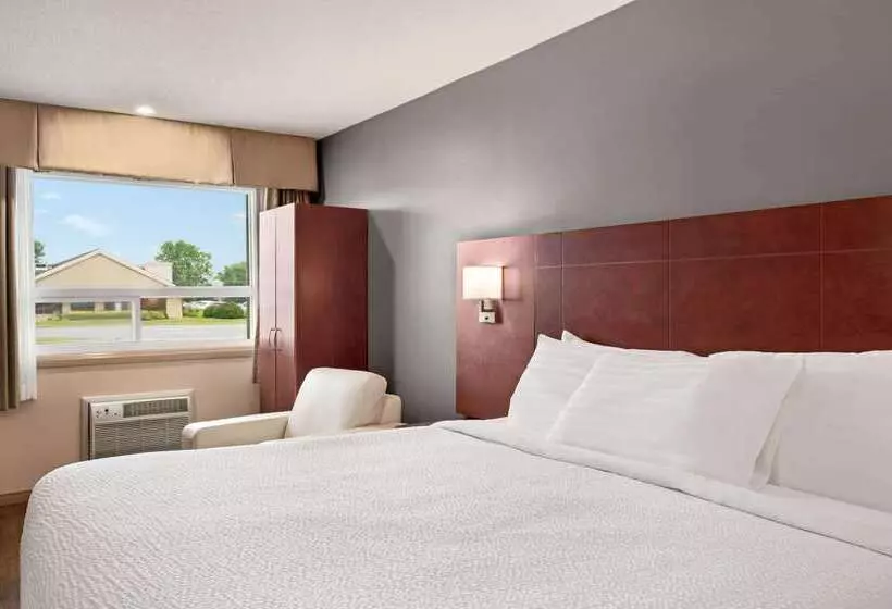 Hotel Days Inn By Wyndham Fredericton