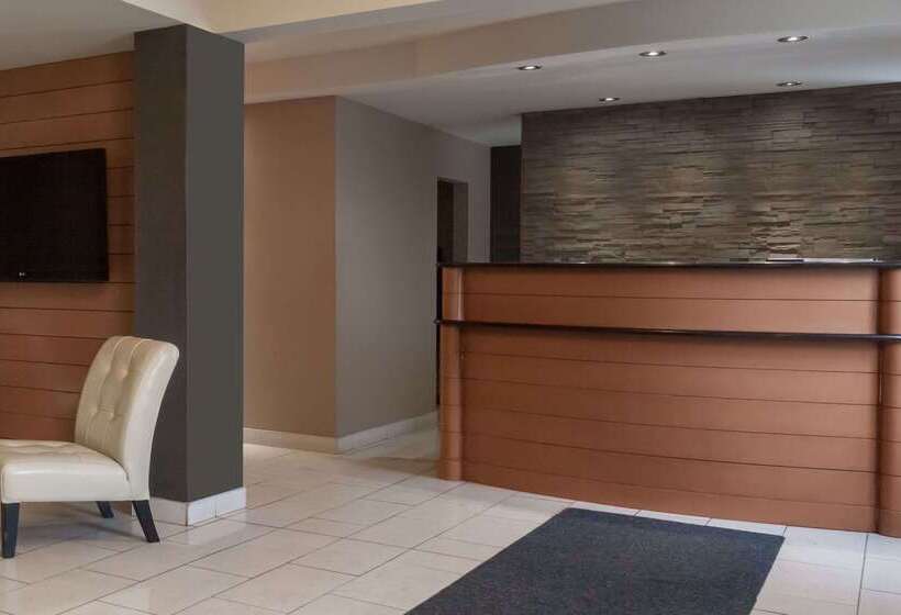 هتل Days Inn By Wyndham Fredericton