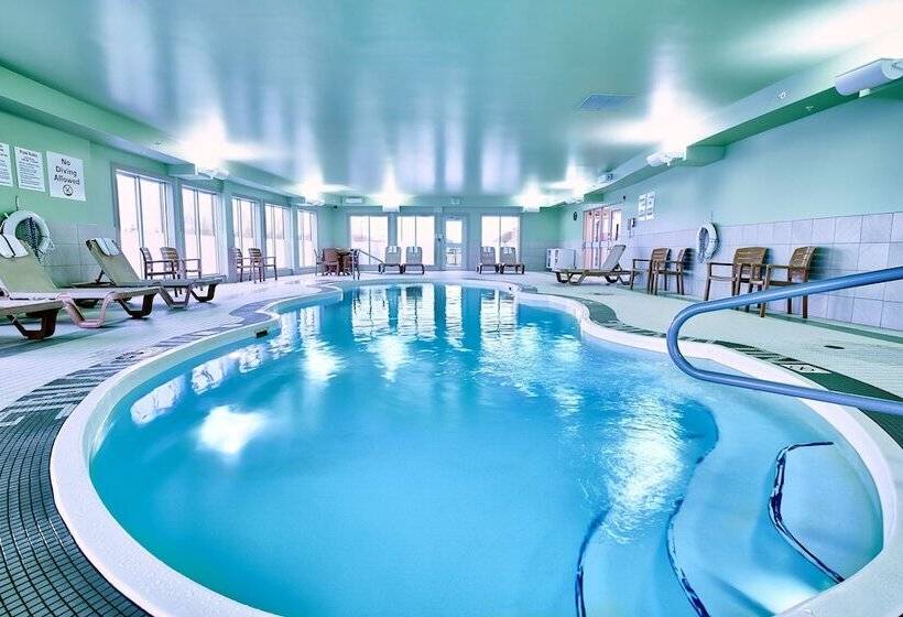 Holiday Inn Express Hotel & Suites Dieppe Airport, An Ihg