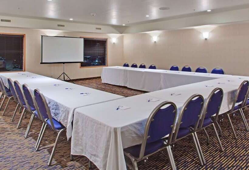 Holiday Inn Express Hotel & Suites Swift Current, An Ihg