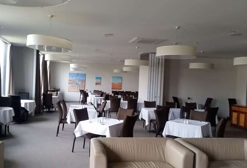 酒店 Horsham International