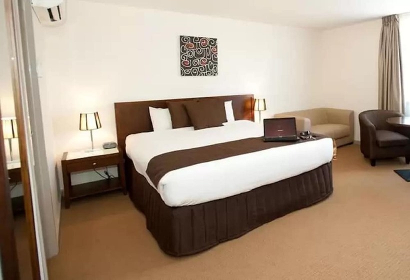 酒店 Horsham International