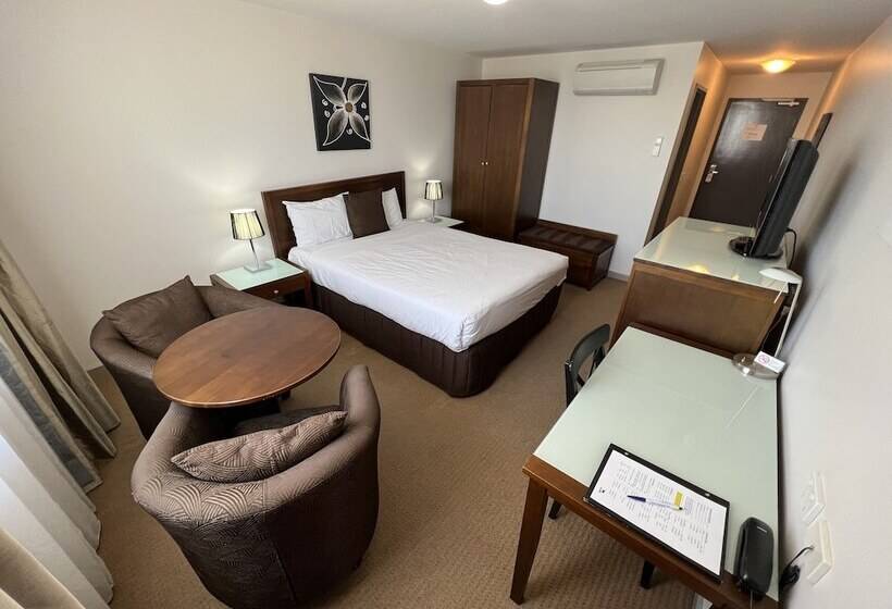 酒店 Horsham International