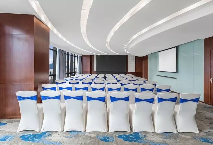 Huaqiang Plaza Hotel Shenzhen, Enjoy Complimentary Afternoon Tea & Mini Bar & Night Snack