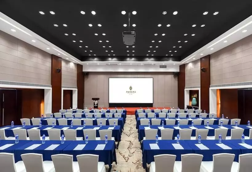 Huaqiang Plaza Hotel Shenzhen, Enjoy Complimentary Afternoon Tea & Mini Bar & Night Snack
