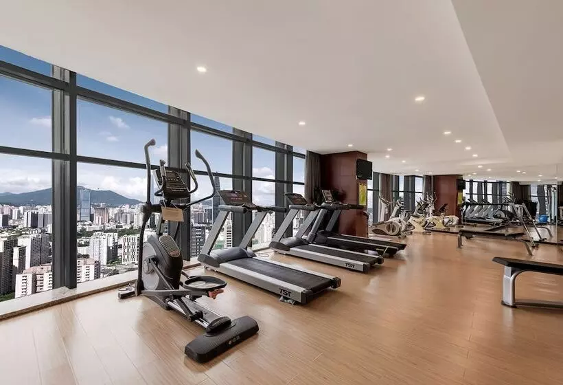 Huaqiang Plaza Hotel Shenzhen, Enjoy Complimentary Afternoon Tea & Mini Bar & Night Snack