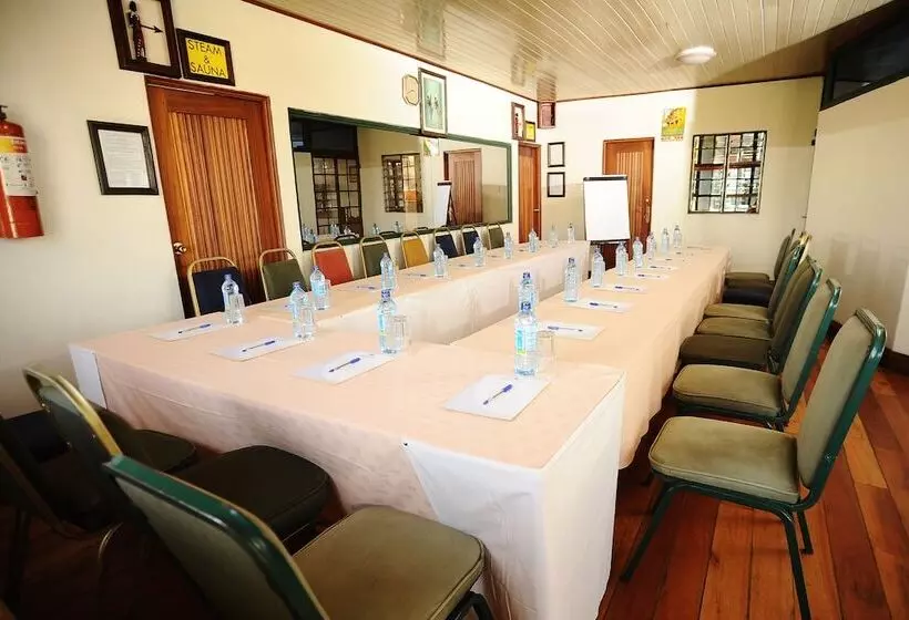 هتل Kenya Comfort