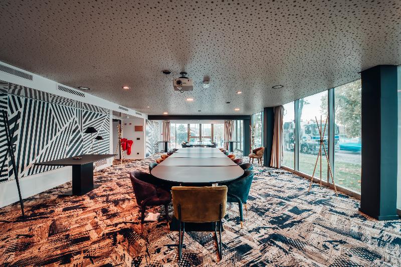 فندق Cowool Cergy