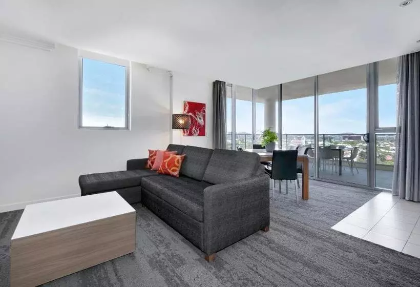 Отель Quest South Brisbane