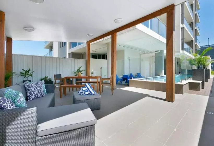 Отель Quest South Brisbane