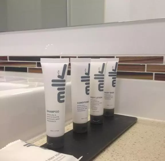 Отель Quest South Brisbane