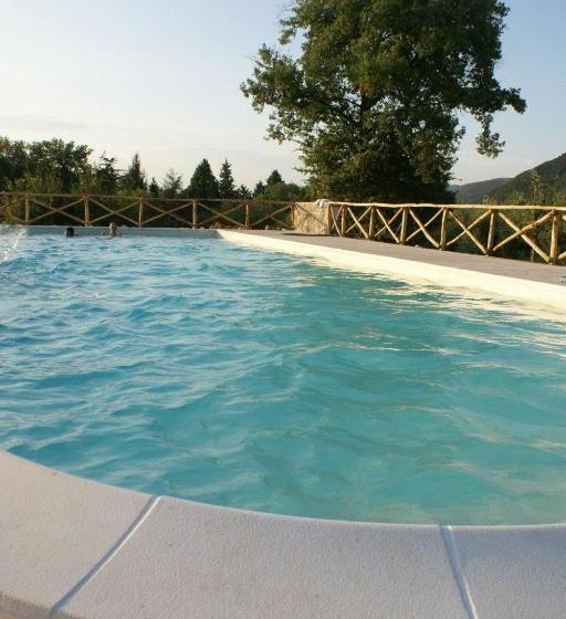 교외 호텔 La Perticara Agriturismo